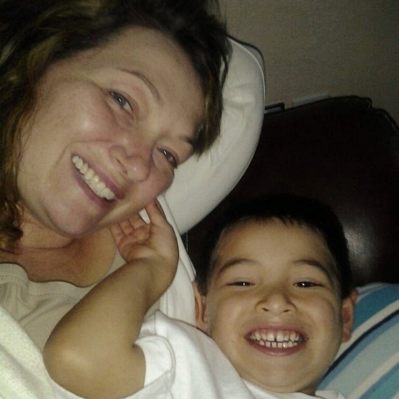 Meet your Posher, Ali - Picture 2 of 2